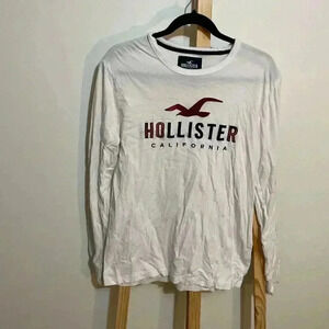Hollister men’s long sleeve size medium, w/ logo design,white ,100% cotton
